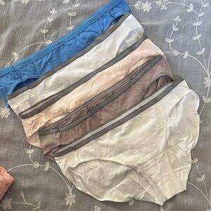 Set of Women's Briefs in Assorted Colors 6